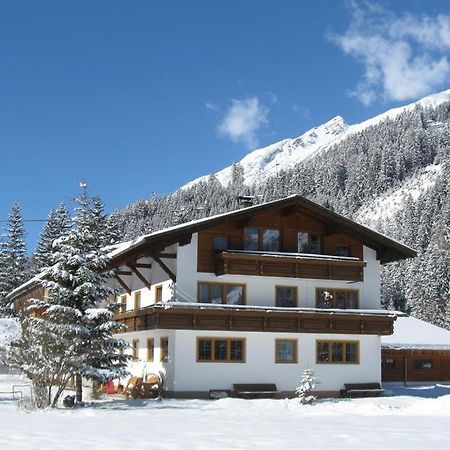 Haus Laerchenhof Villa Holzgau Kültér fotó